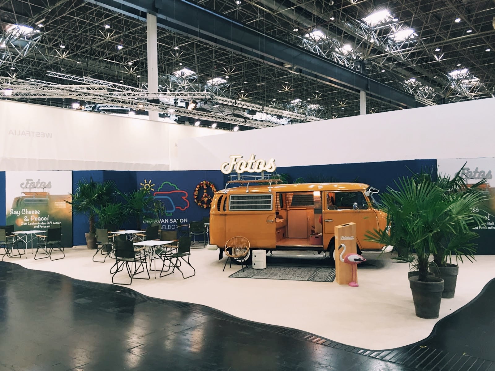 caravan-salon-fotobus-fotobulli-1