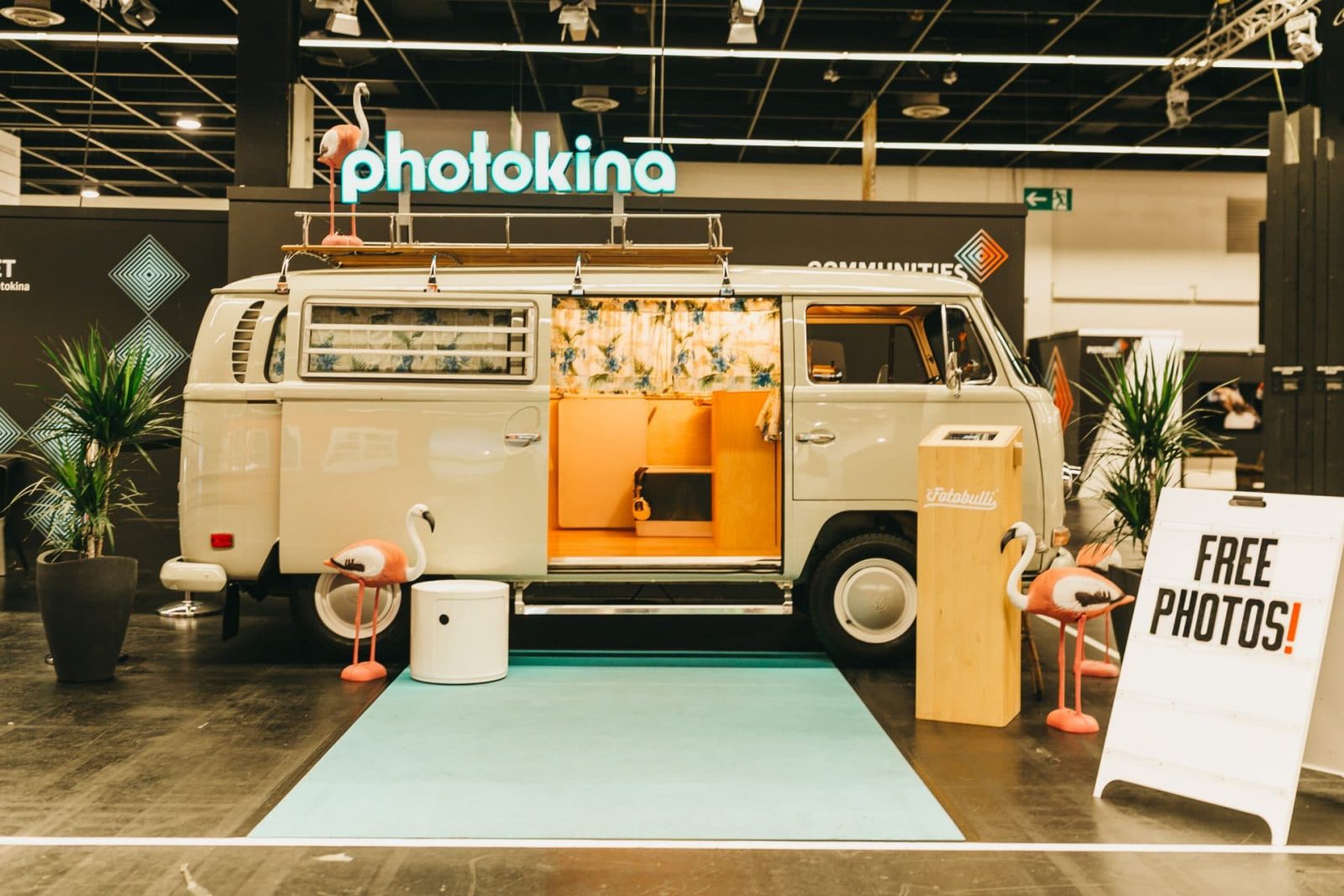 fotobus-messe-vintage-foto-bulli-photokina-fotobulli